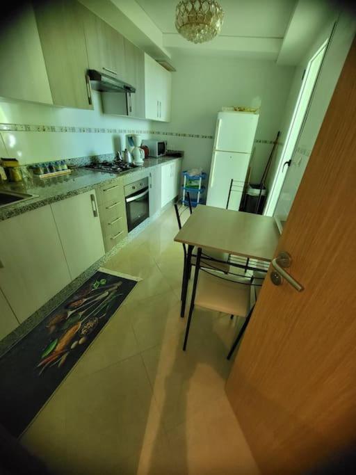 Rare Appartement De Vacances Tanger Exterior foto